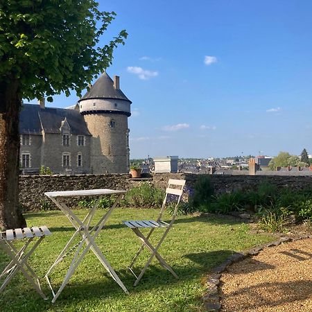 Le Logis Du Vassal Bed & Breakfast Laval  Exterior photo