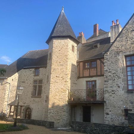 Le Logis Du Vassal Bed & Breakfast Laval  Exterior photo