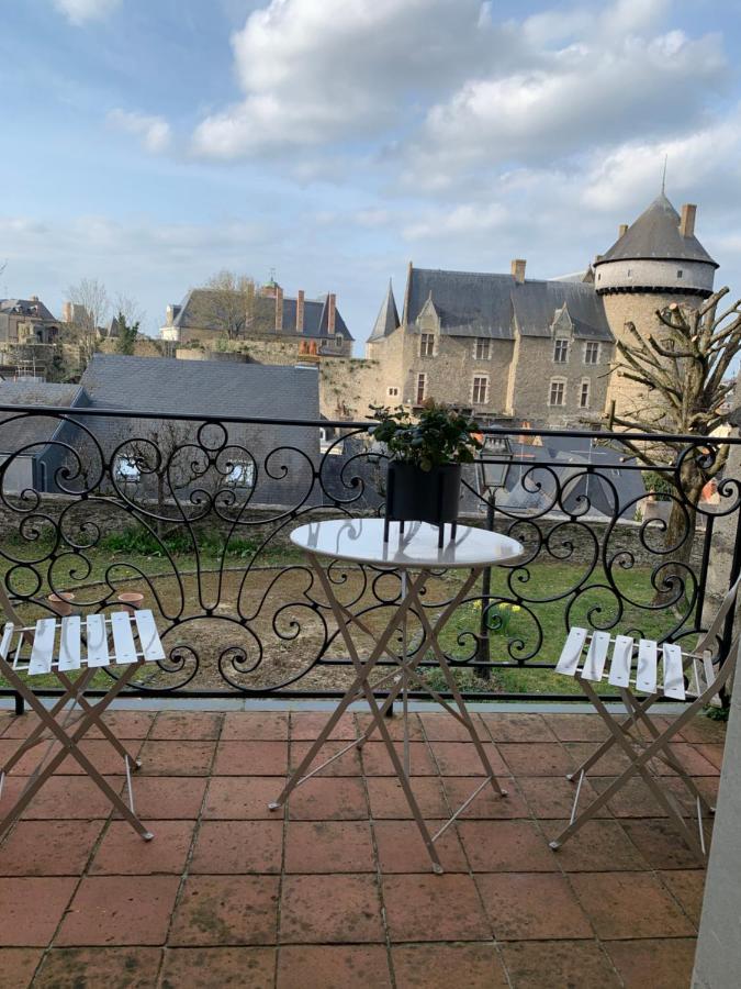 Le Logis Du Vassal Bed & Breakfast Laval  Exterior photo