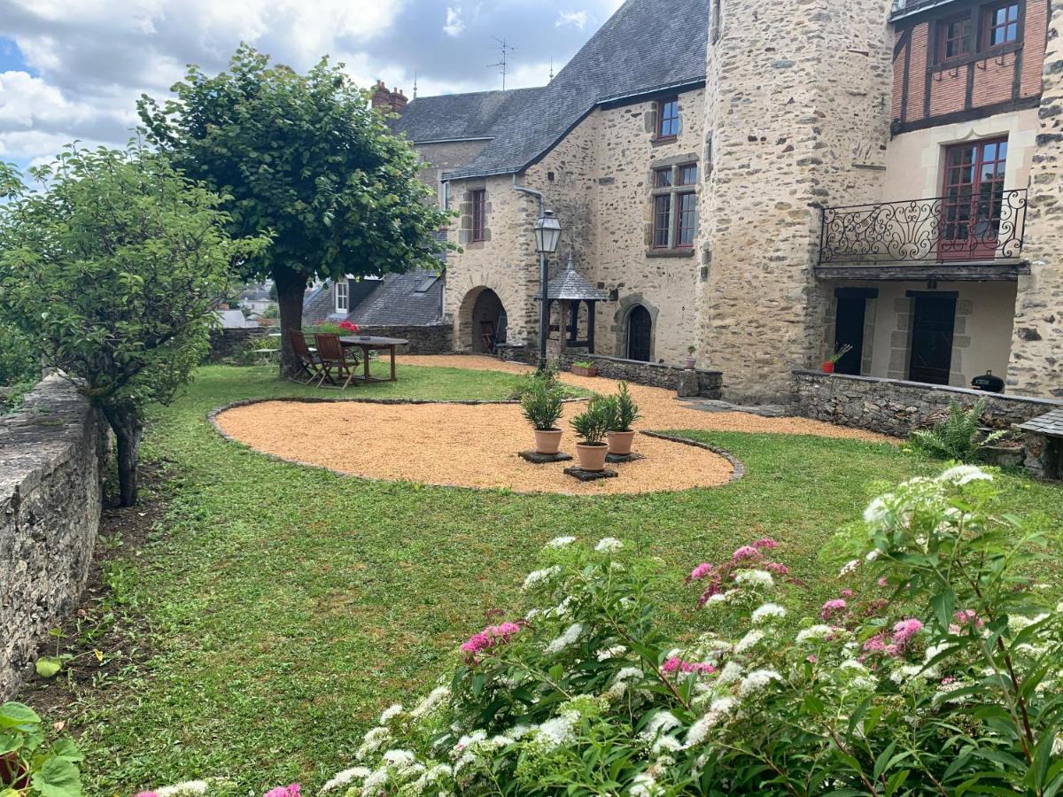 Le Logis Du Vassal Bed & Breakfast Laval  Exterior photo