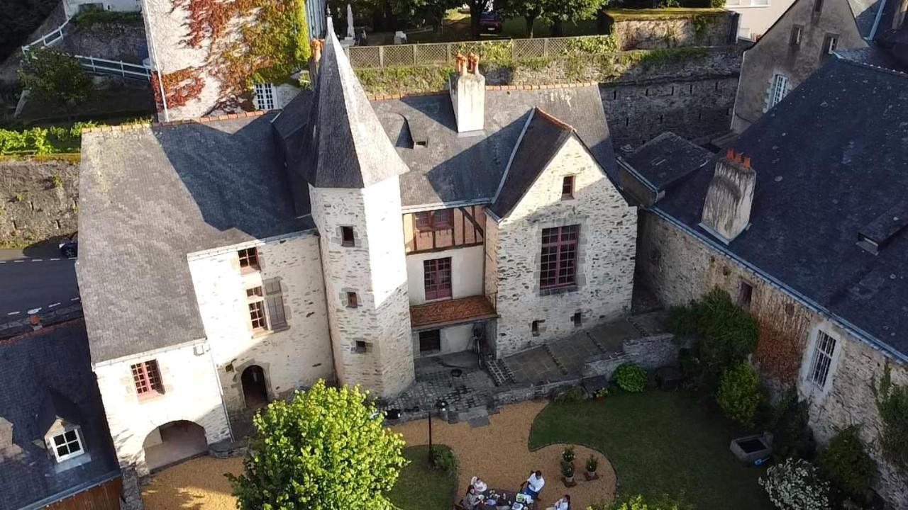 Le Logis Du Vassal Bed & Breakfast Laval  Exterior photo